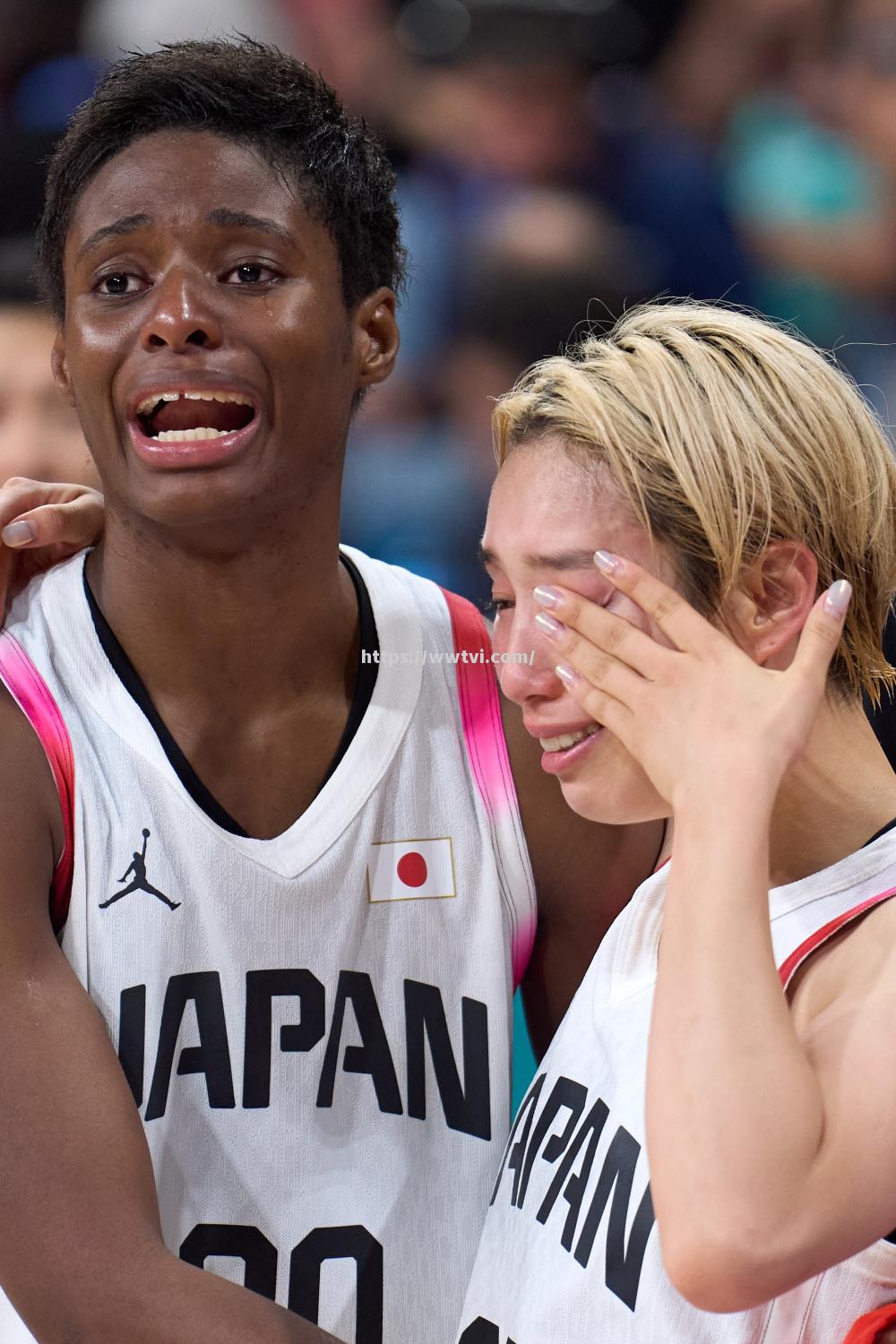 比利时女子队勇夺胜利,晋级 比利时女子队勇夺胜利,晋级