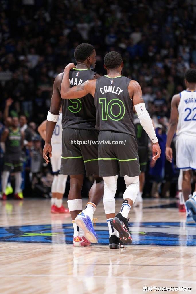 狼队主场逼平对手,展现斗志 狼队主场逼平对手,展现斗志