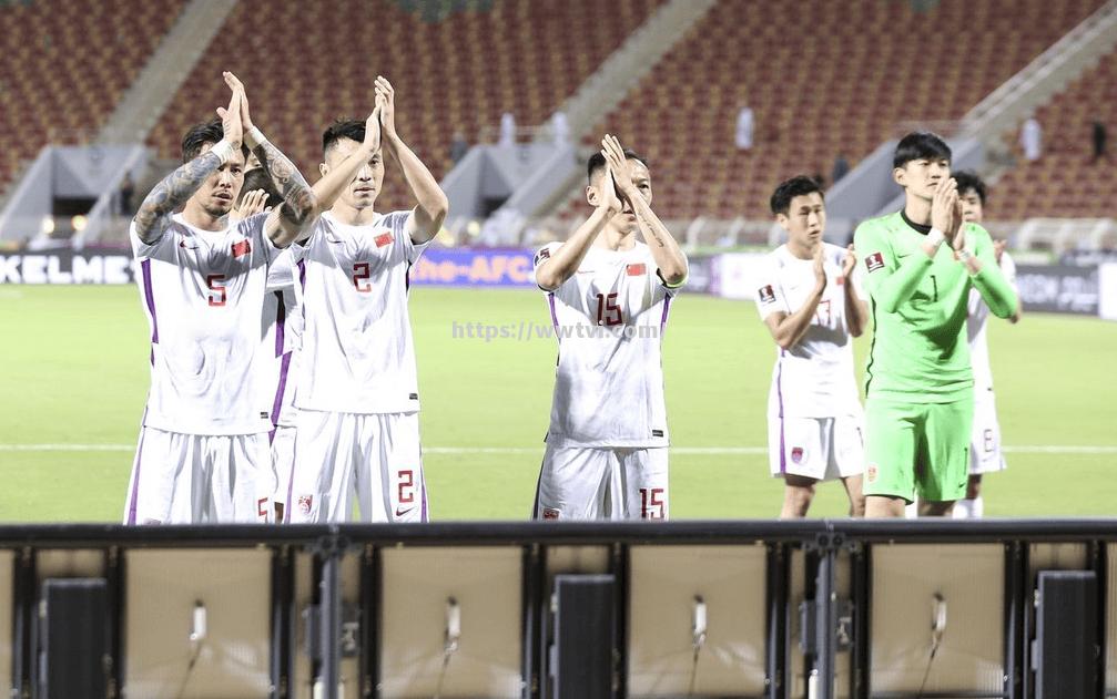 运动员战胜强敌,揭下胜利宝座 运动员战胜强敌,揭下胜利宝座