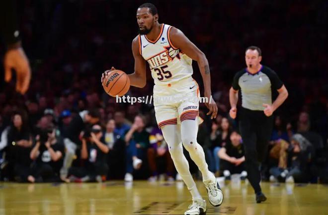 雄火队逆转战胜勇士,球队实力逐渐崛起 雄火队逆转战胜勇士,球队实力逐渐崛起