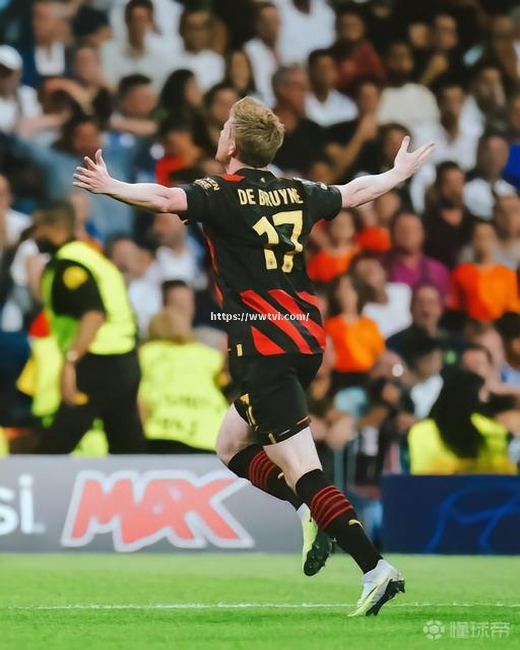 曼城逆转胜出,晋级欧冠半决赛 曼城逆转胜出,晋级欧冠半决赛