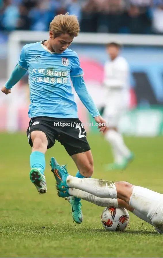 大连一方主场取胜,积分榜上升 大连一方主场取胜,积分榜上升