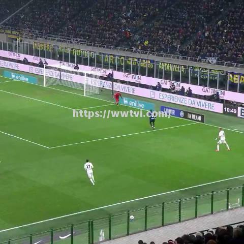 意甲比赛中发生的一幕令人惊讶 意甲比赛中发生的一幕令人惊讶