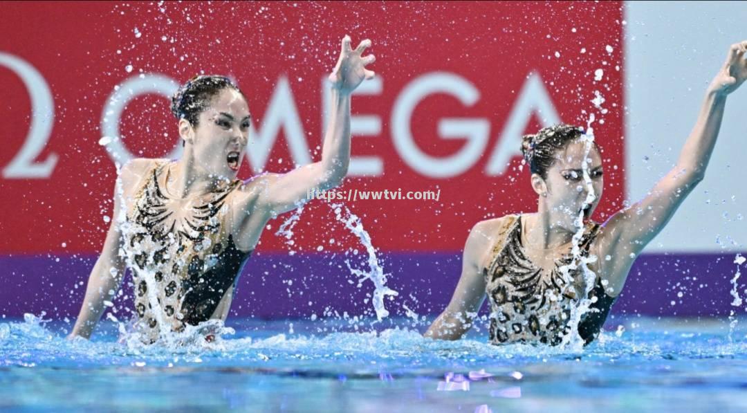 雄心勃勃!意大利游泳选手斩获冠军 雄心勃勃!意大利游泳选手斩获冠军