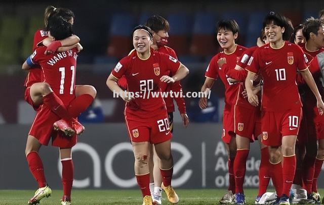 女足比赛即将打响,各队士气高昂 女足比赛即将打响,各队士气高昂