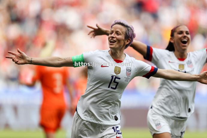 纷争激烈:女足世界杯擂台赛势如破竹 纷争激烈:女足世界杯擂台赛势如破竹