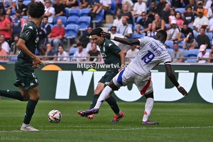 摩纳哥赴欧洲赛场,法甲联赛冠军在望 摩纳哥赴欧洲赛场,法甲联赛冠军在望