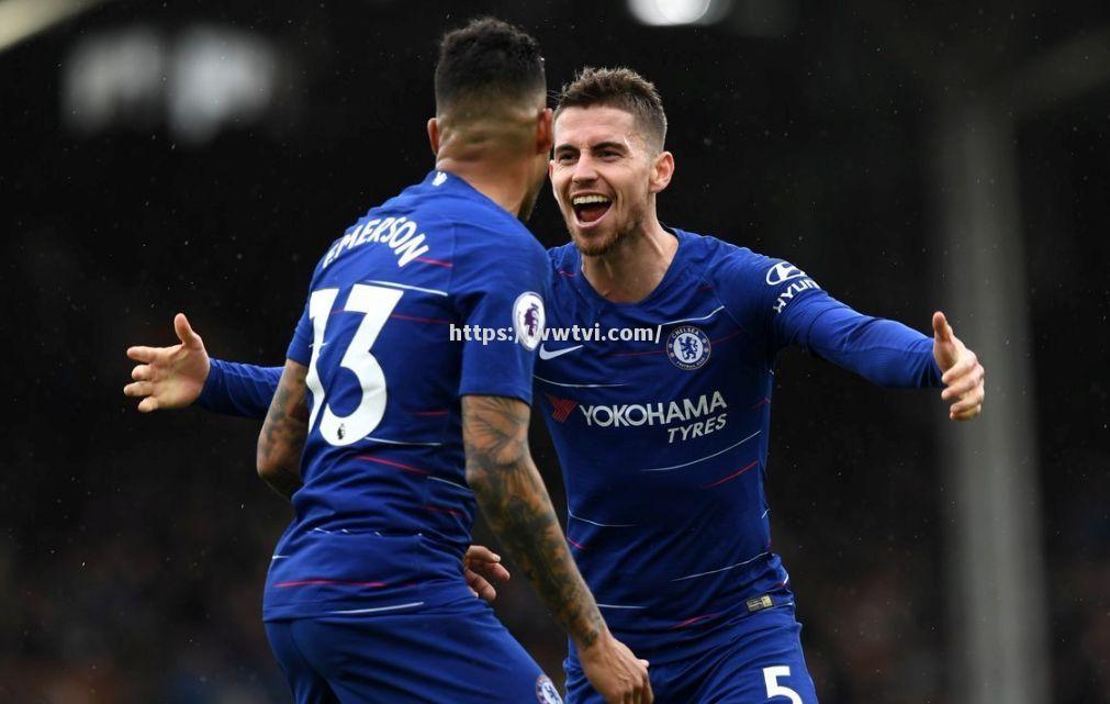 利物浦客场击败沃特福德,继续领跑积分榜 利物浦客场击败沃特福德,继续领跑积分榜