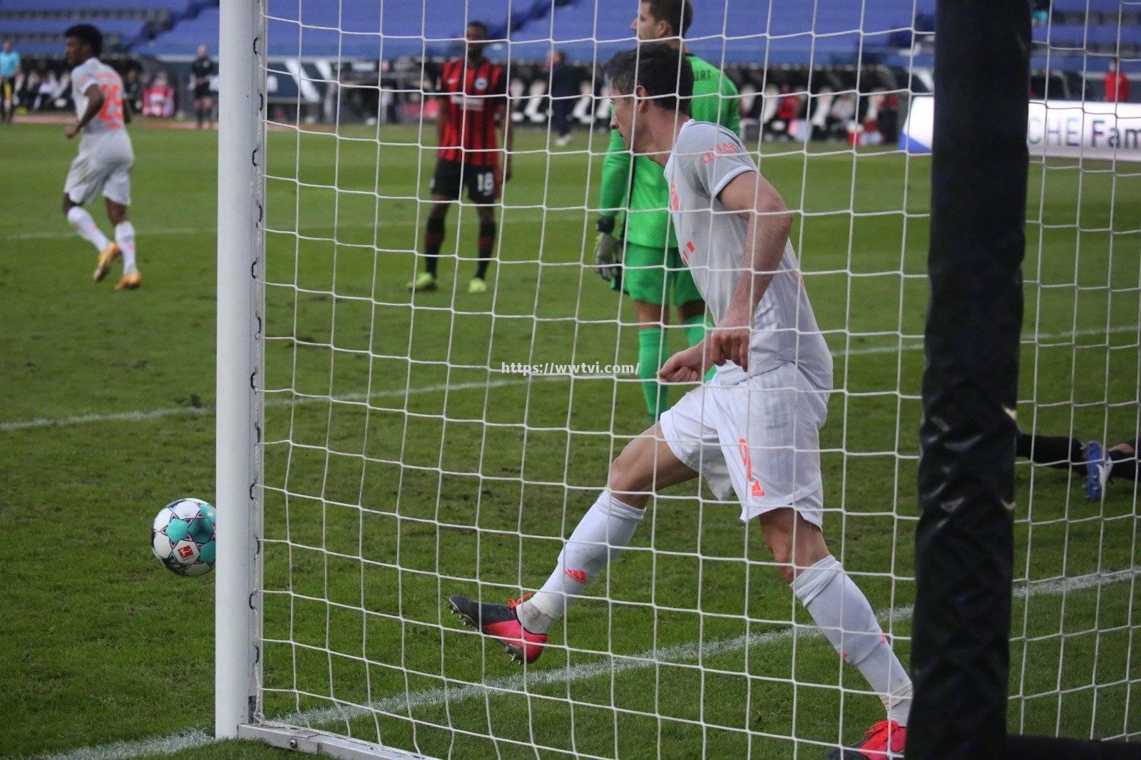 尼斯客场击败联赛领头羊,翻盘实现突破 尼斯客场击败联赛领头羊,翻盘实现突破