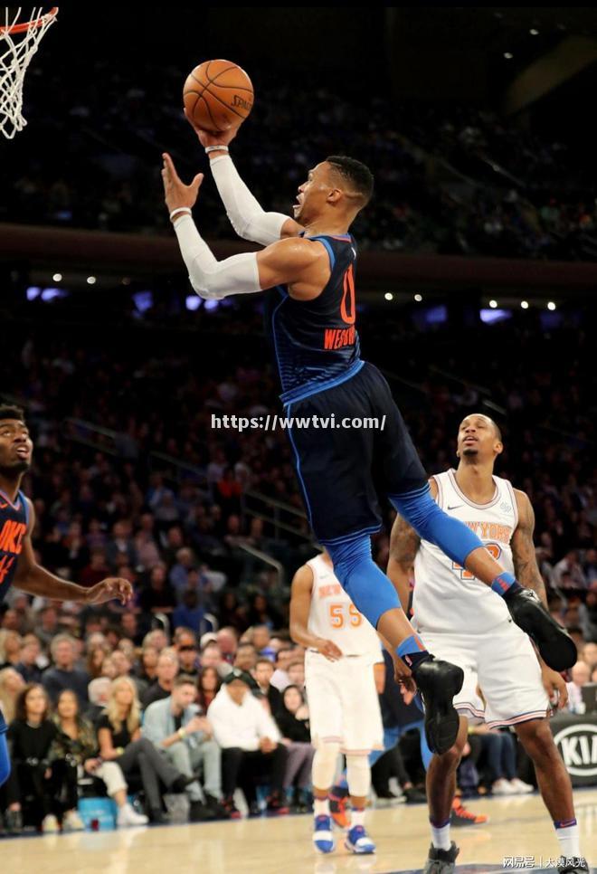 快船队双外援合砍分,带领球队获胜 快船队双外援合砍分,带领球队获胜