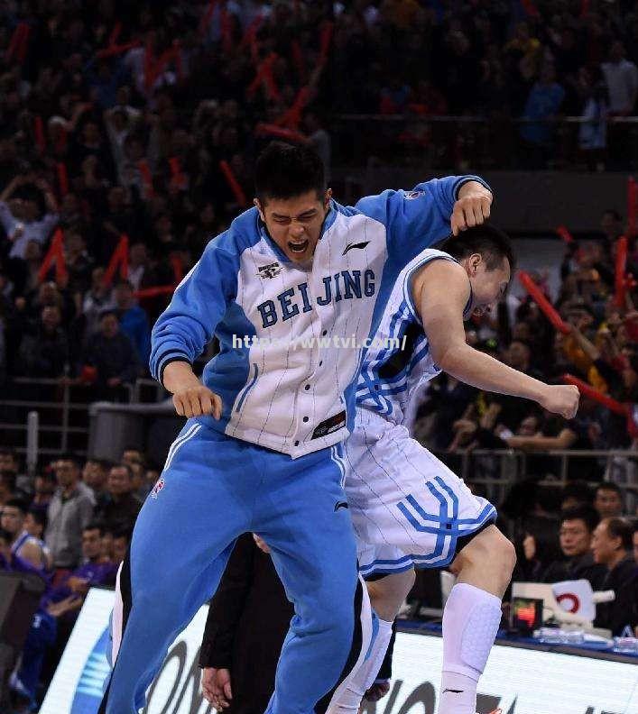 南亚足球队捍卫主场,连续击败对手 南亚足球队捍卫主场,连续击败对手