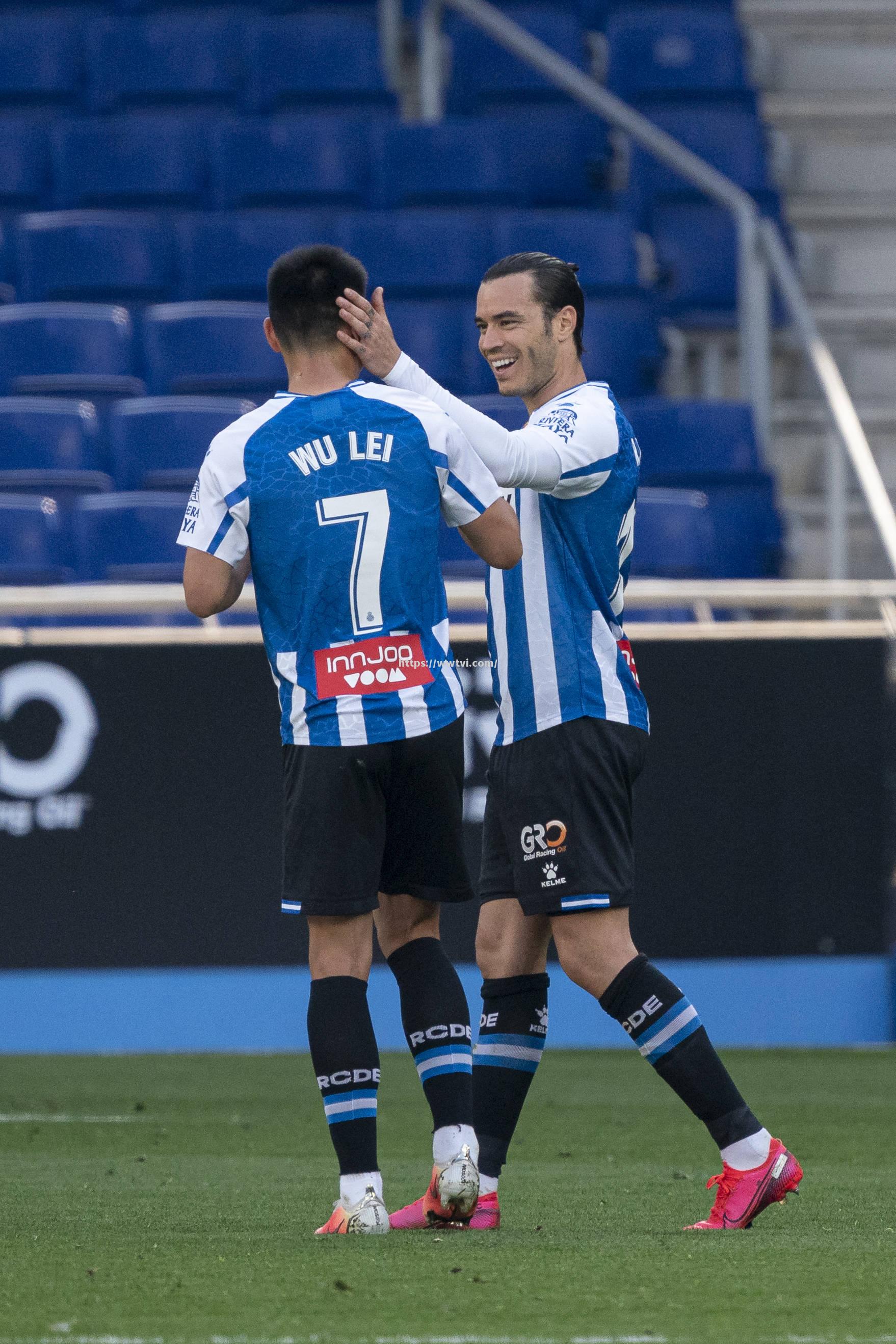 马拉加队表现低迷,教练组面临压力 马拉加队表现低迷,教练组面临压力