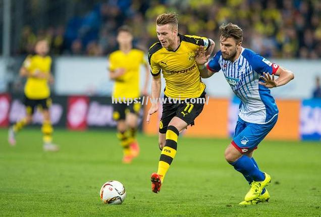 沙尔克主场不敌对手,德甲保级压力重重 沙尔克主场不敌对手,德甲保级压力重重