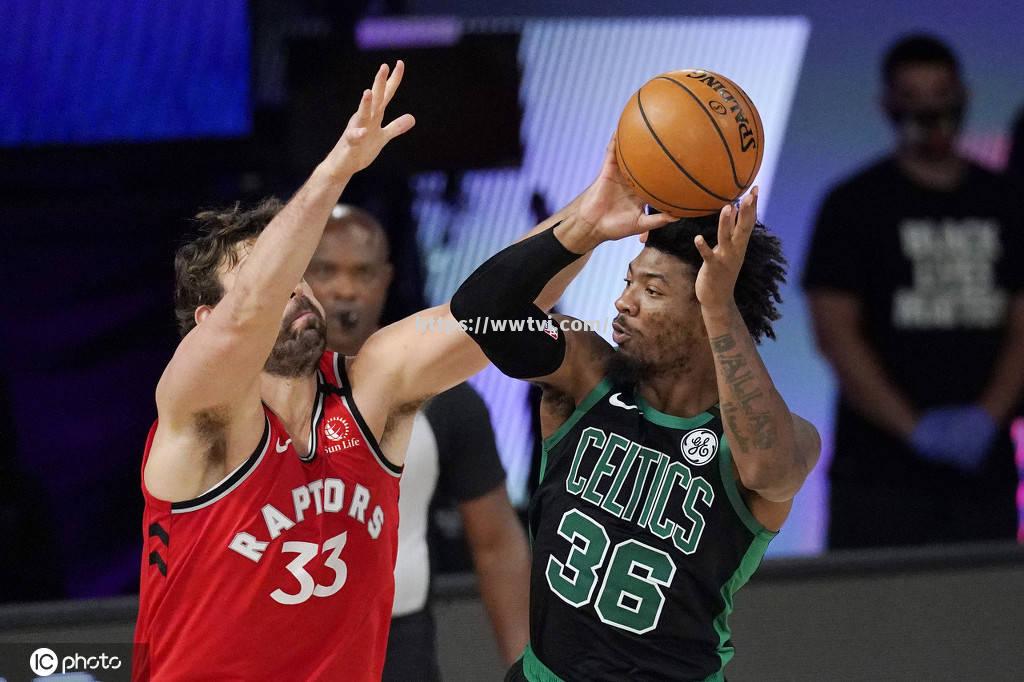 人大胜猛龙,维持在东部榜首位置 人大胜猛龙,维持在东部榜首位置