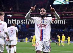 星空体育-里昂主场平安格斯提升法甲排名