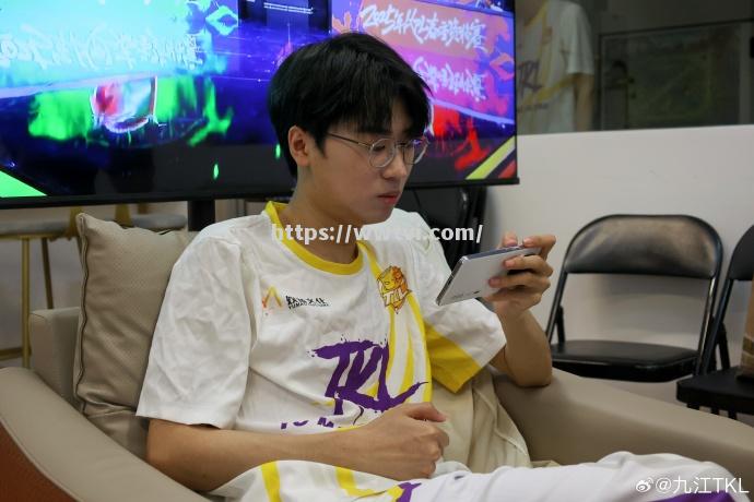 星空体育-史特加特取胜，冲击前四名席位