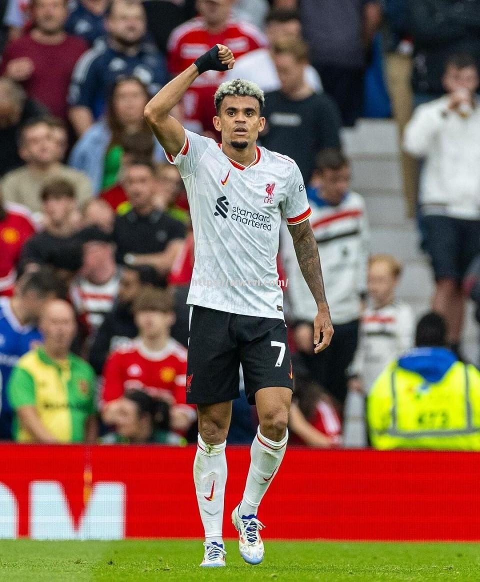 皇马新秀崭露头角,梅开二度助球队获胜 皇马新秀崭露头角,梅开二度助球队获胜