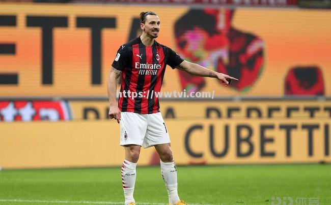 AC米兰前锋伊布拉希莫维奇独中两元,助球队取胜 AC米兰前锋伊布拉希莫维奇独中两元,助球队取胜